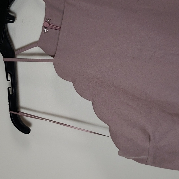 Lulu's scalloped edge halter mini dress, mauve, women's size XL. - Picture 4 of 9